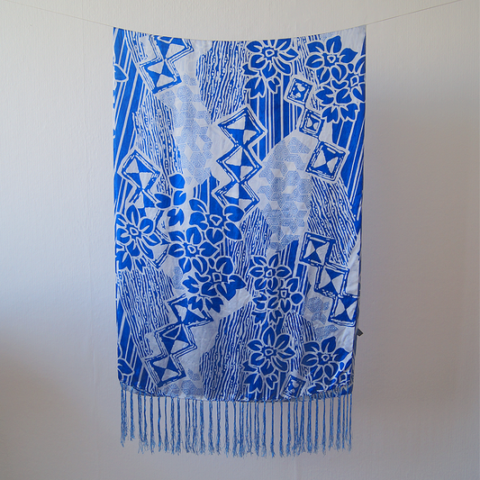 Foulard de Seda con Flecos - Flores Celeste